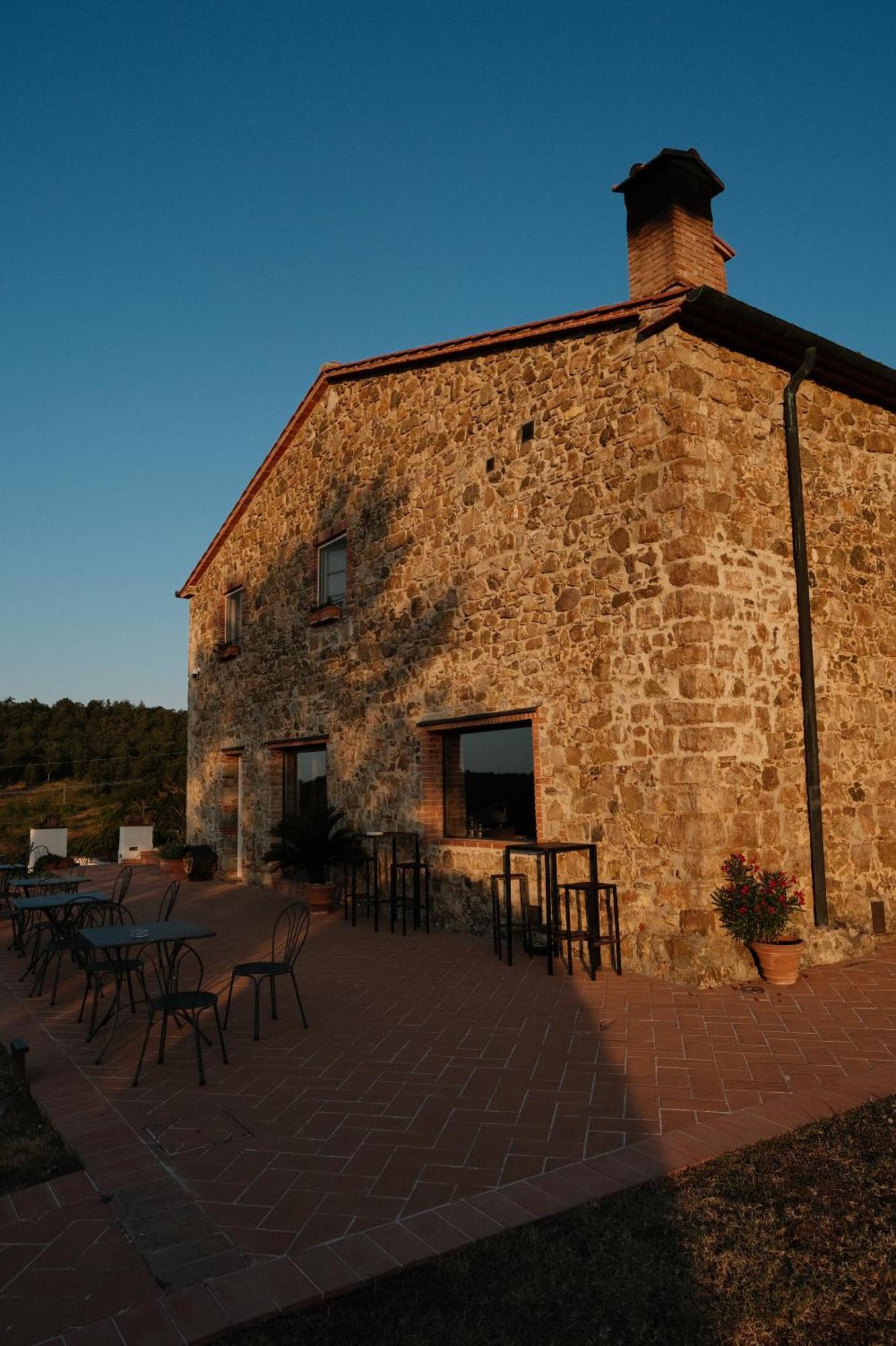 Vin Hotel - Wine Resort And Agriturismo Montieri Zewnętrze zdjęcie